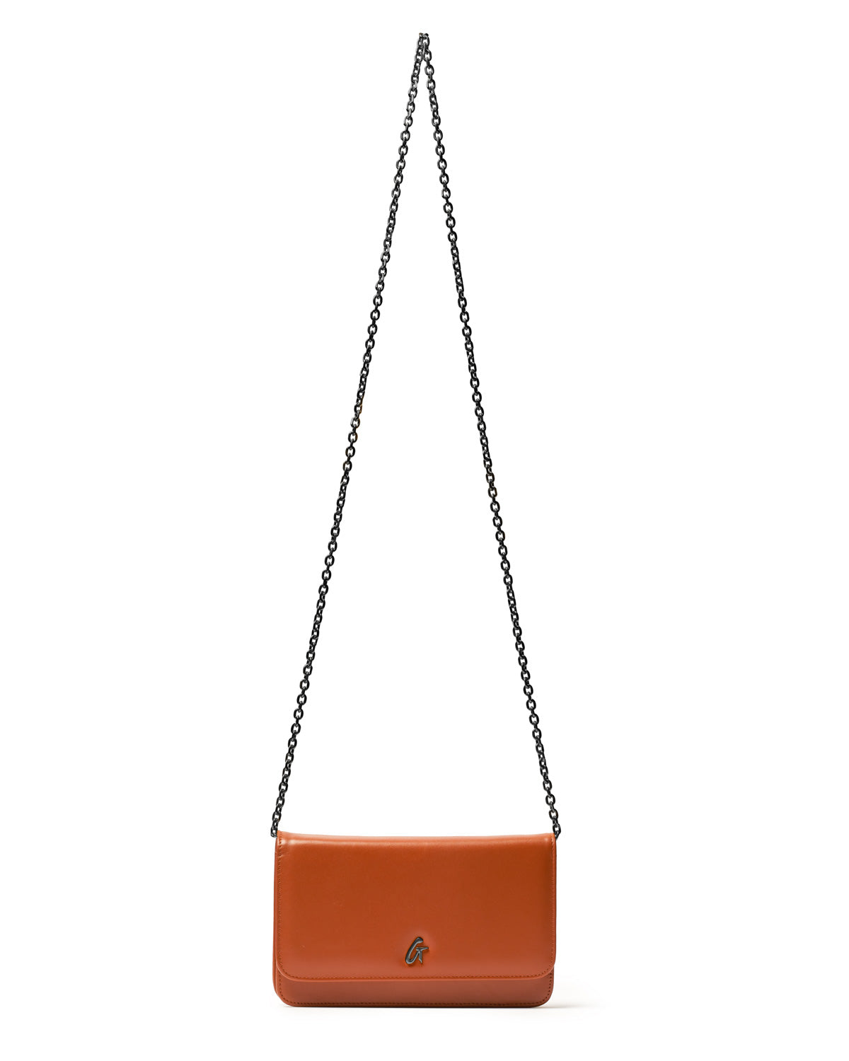 A brown leather shoulder bag with a gunmetal chain strap and a small logo on the front, displayed against a white background.