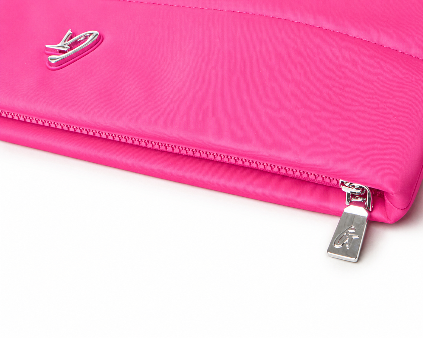 NYLON LAPTOP SLEEVE - HOT PINK