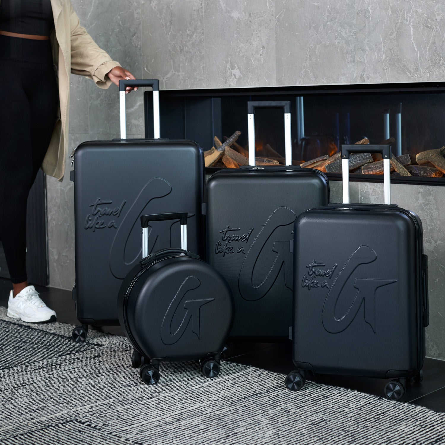 4PC LUGGAGE COLLECTION BLACK