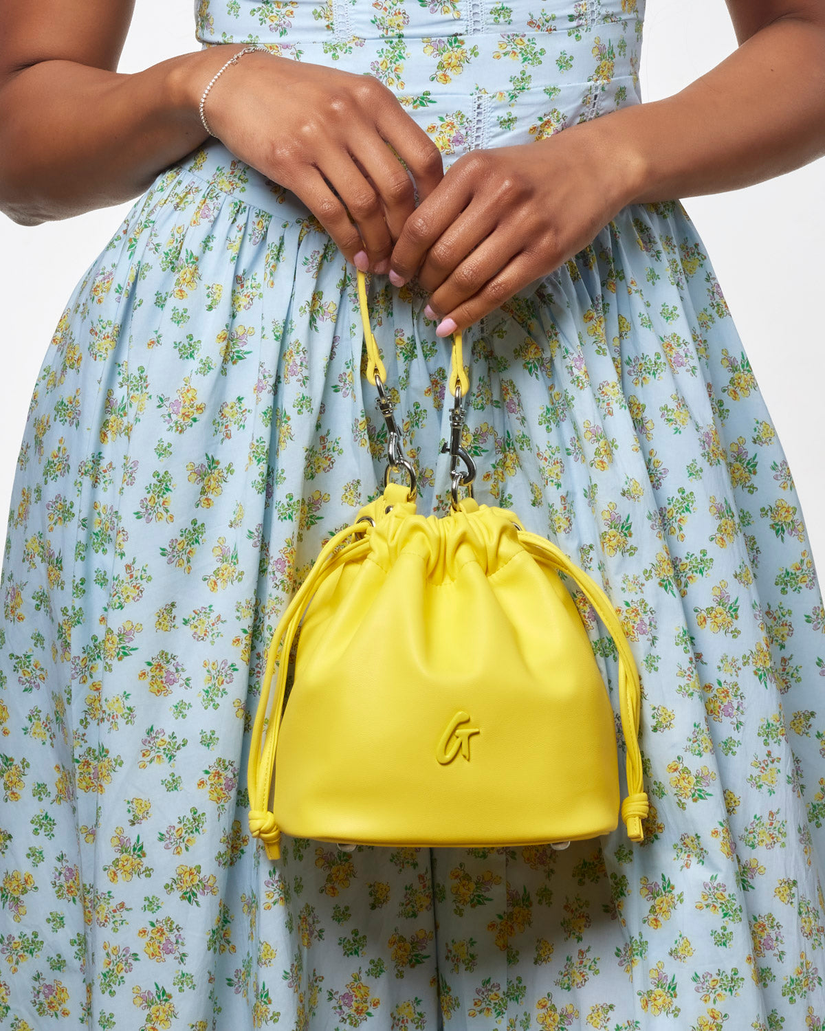 MINI DRAWSTRING BUCKET BAG - YELLOW