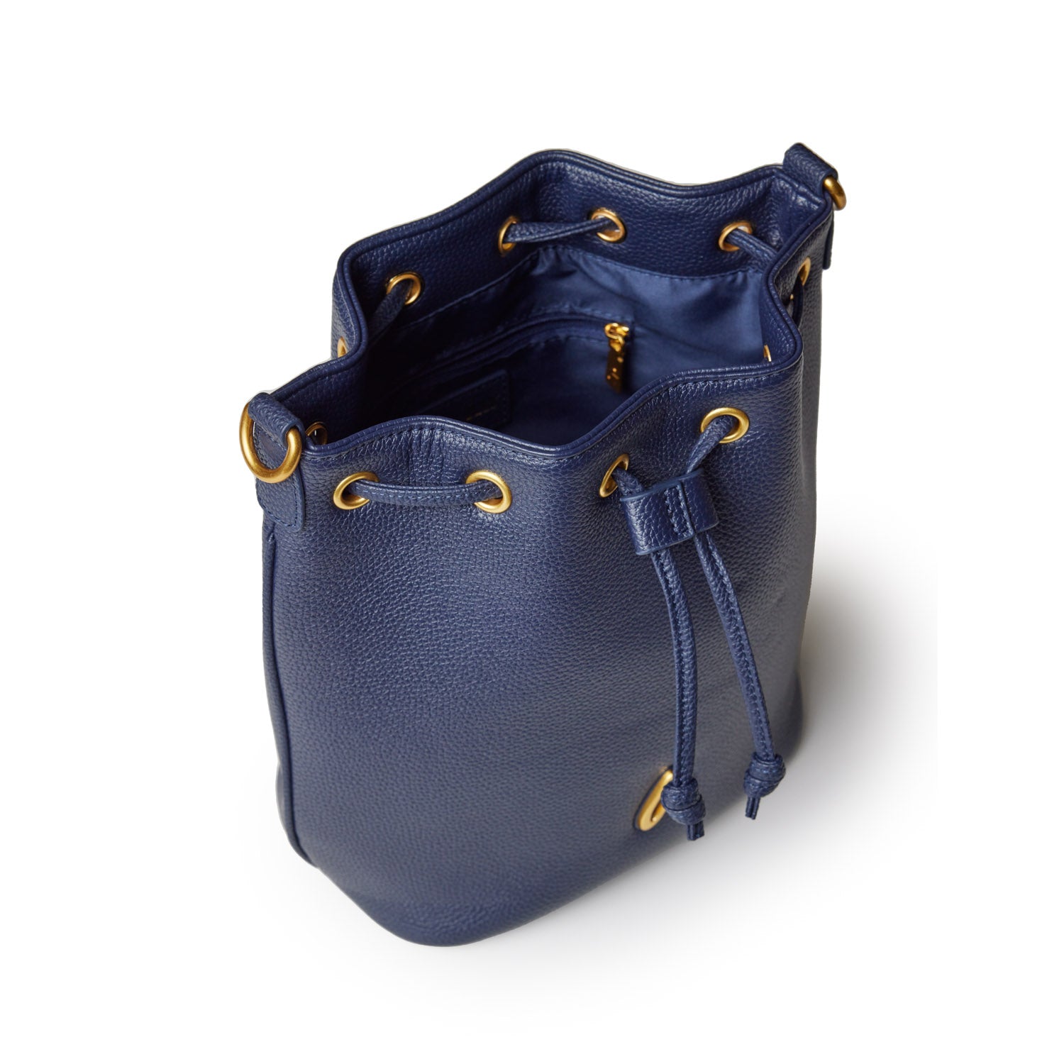 PEBBLE MEDIUM BUCKET BAG NAVY