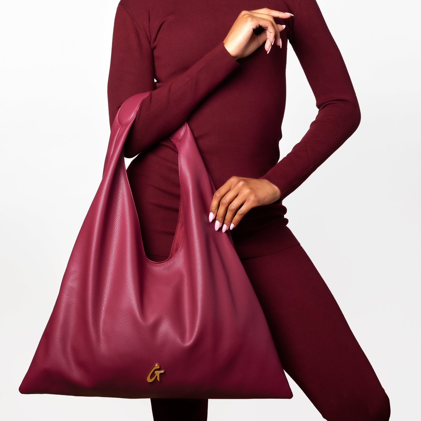 PEBBLE HOBO SHOULDER BAG - BURGUNDY
